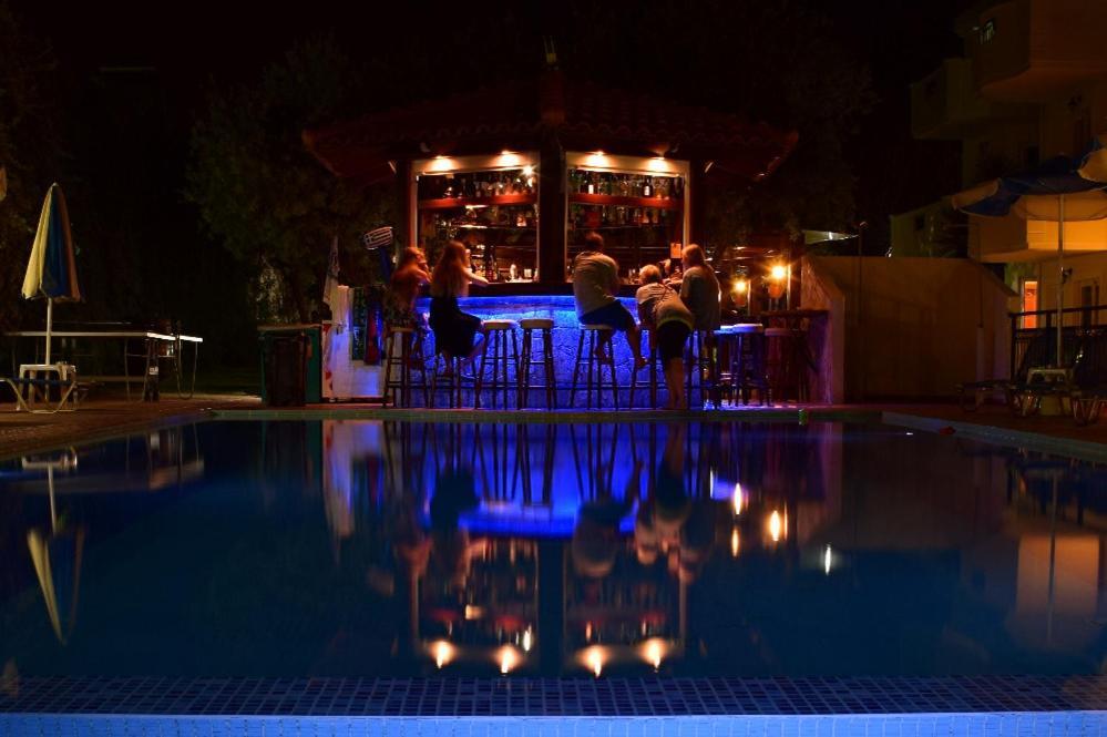 Sofia Studios & Apts Ayía Marína Eksteriør bilde